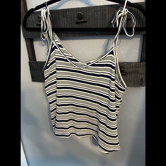 Caution to the Wind Tank Top - Picture 1 of 3